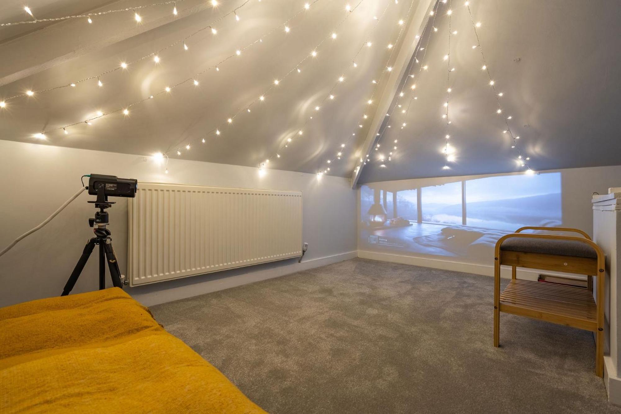Nature Inspired Bungalow With 3 Rooms - 10 Mins From Manchester Airport Timperley エクステリア 写真